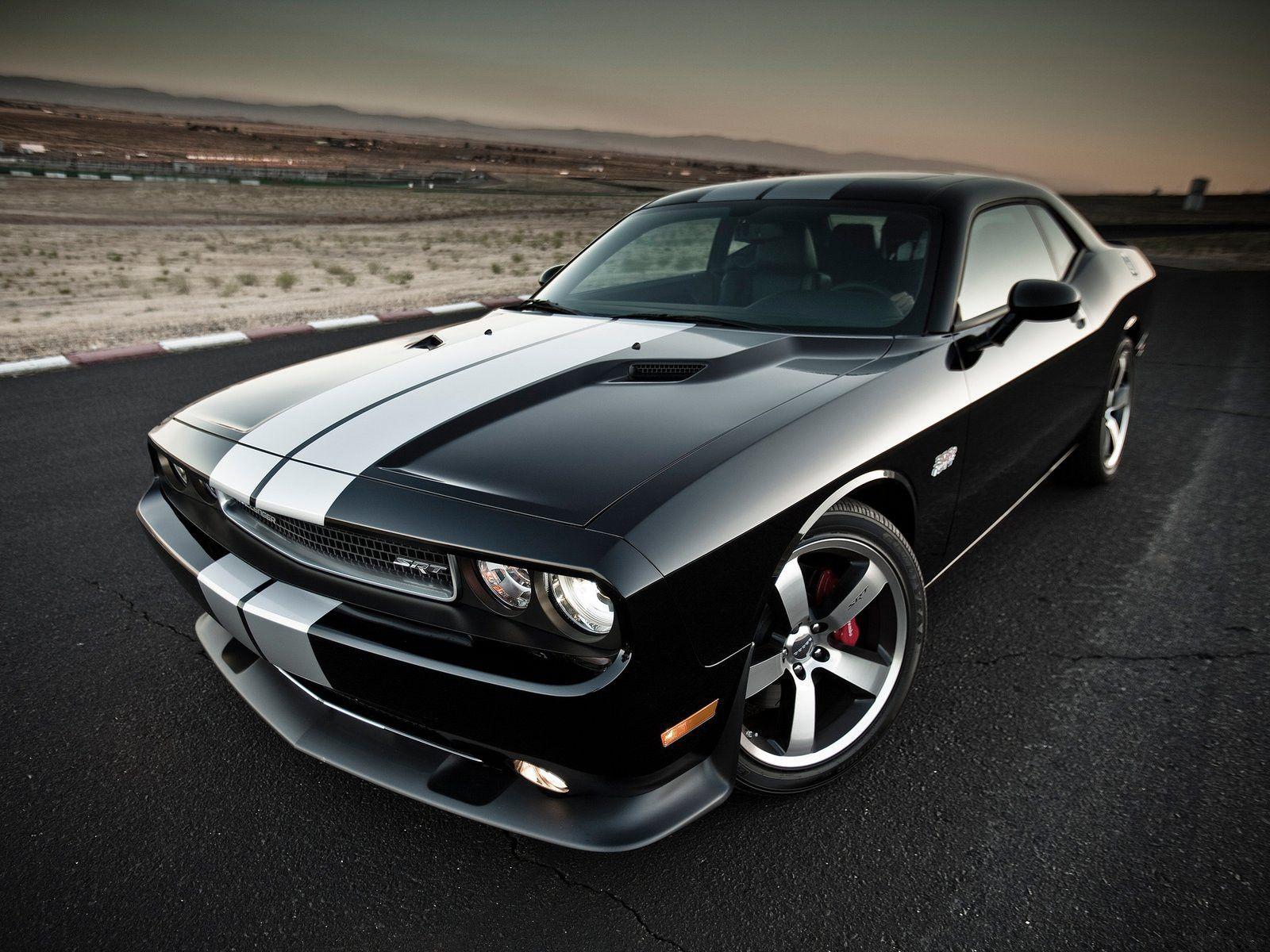 Dodge Challenger Srt8 Wallpaper HD
