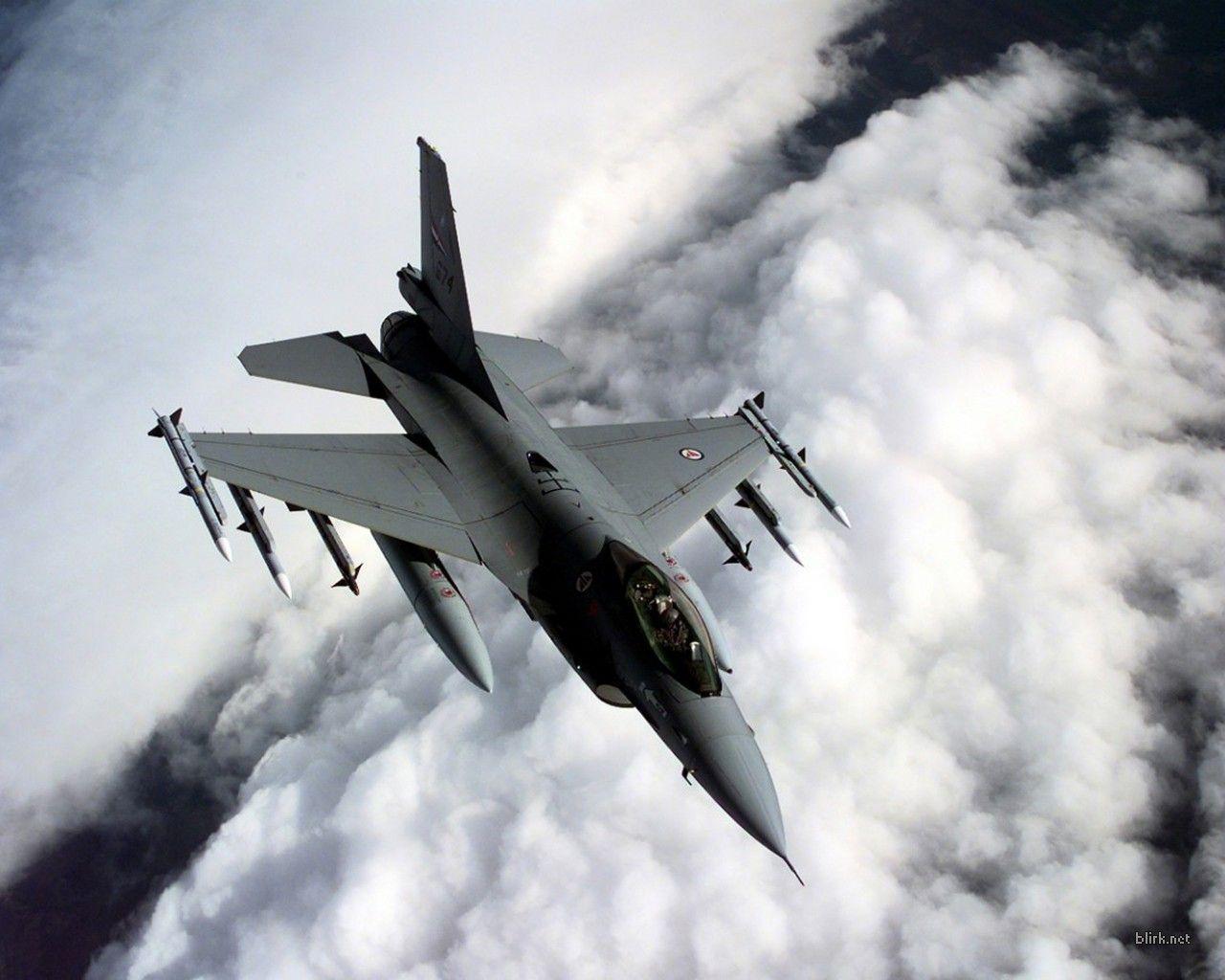 Fighter Plane in the Skies / Planes / Desktop HD, iPhone