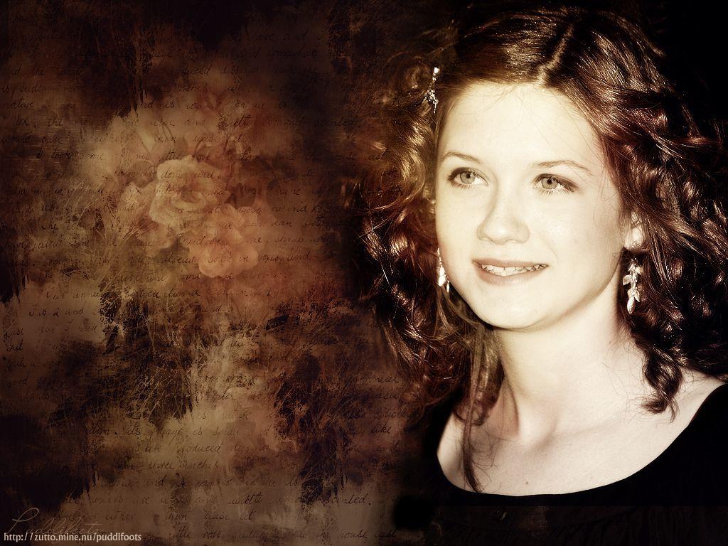 Bonnie Wright Wright Wallpaper