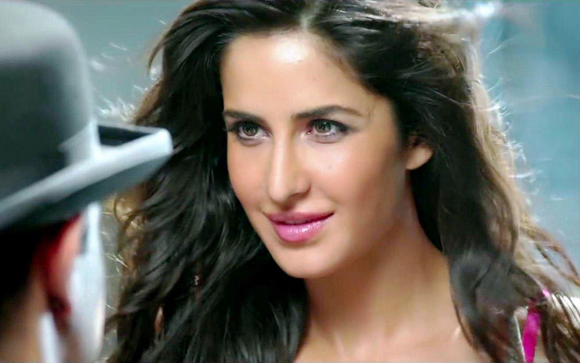KATRINA KAIF In Dhoom 3 HD Wallpaper And Picture