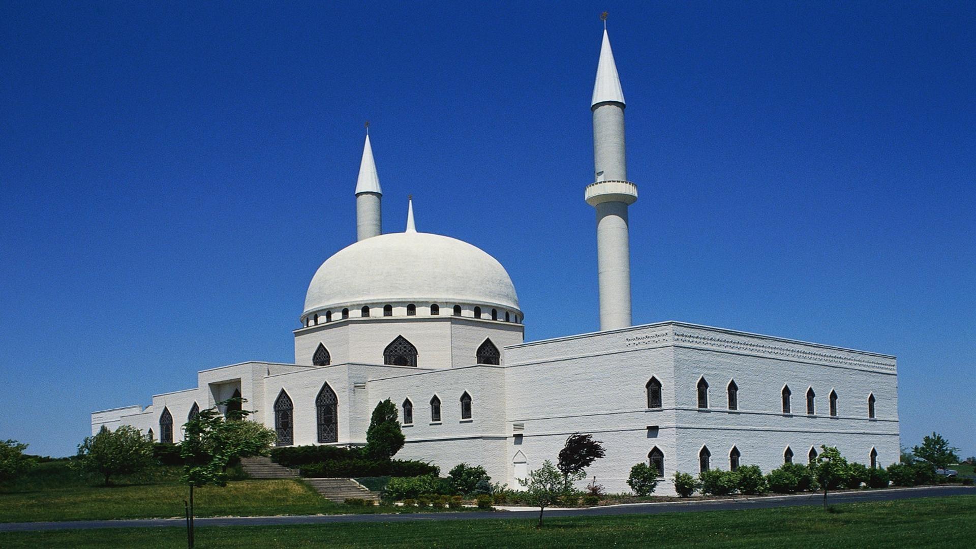 Beautiful White Mosque Wallpaper