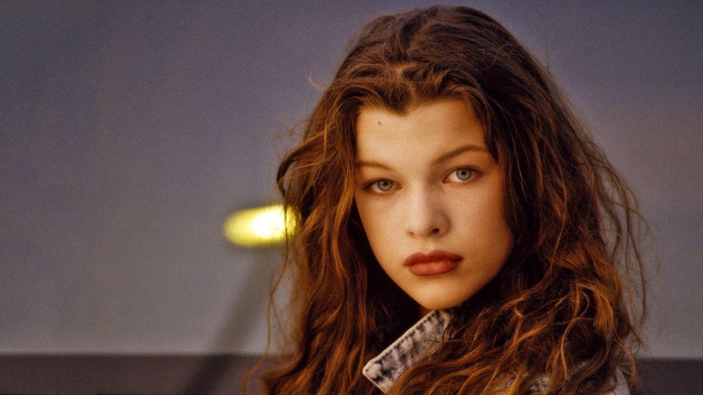 Actress Young Celebrity Milla Jovovich Fresh New HD Wallpaper