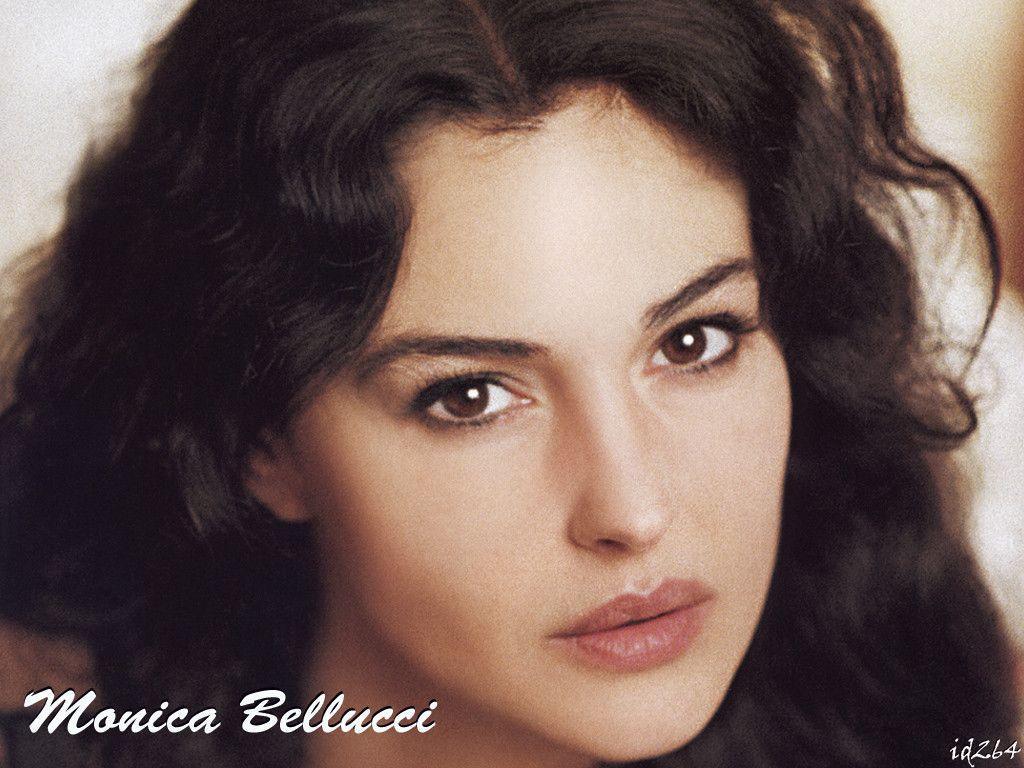Monica Bellucci Image