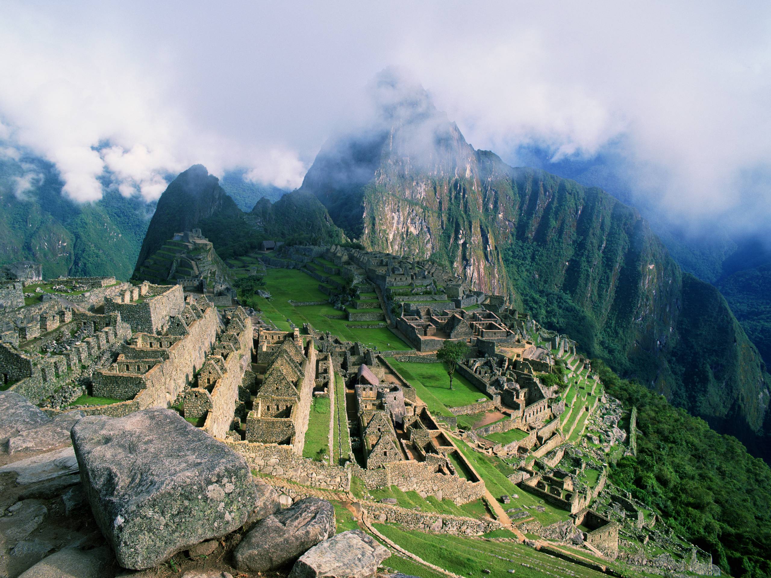 Historic Machu Picchu Wallpaper HD Wallpaper