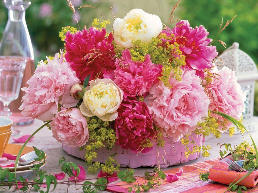 Pix For > Spring Bouquet Of Flowers Wallpaper