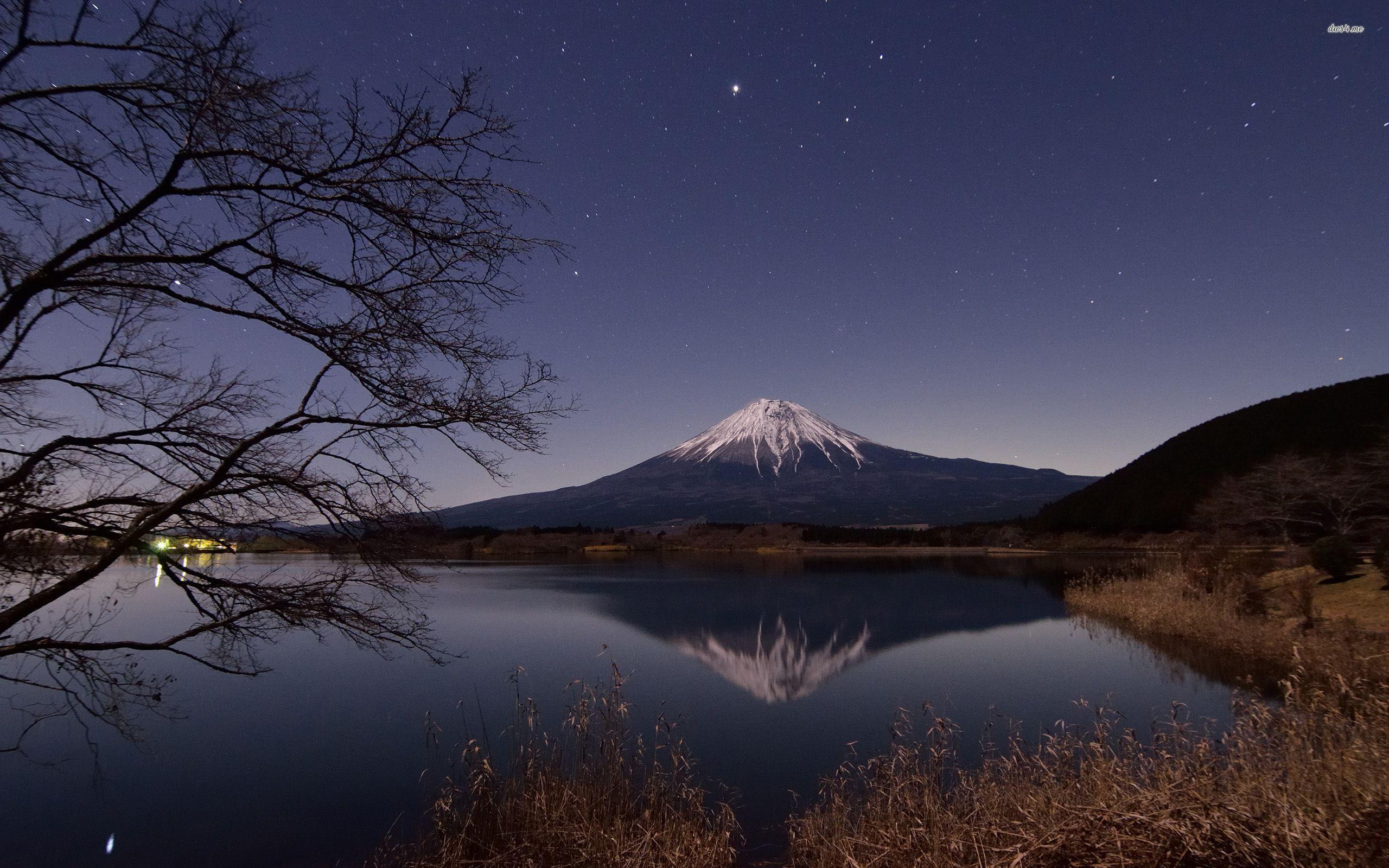 Tanuki lake and Mount Fuji wallpapers