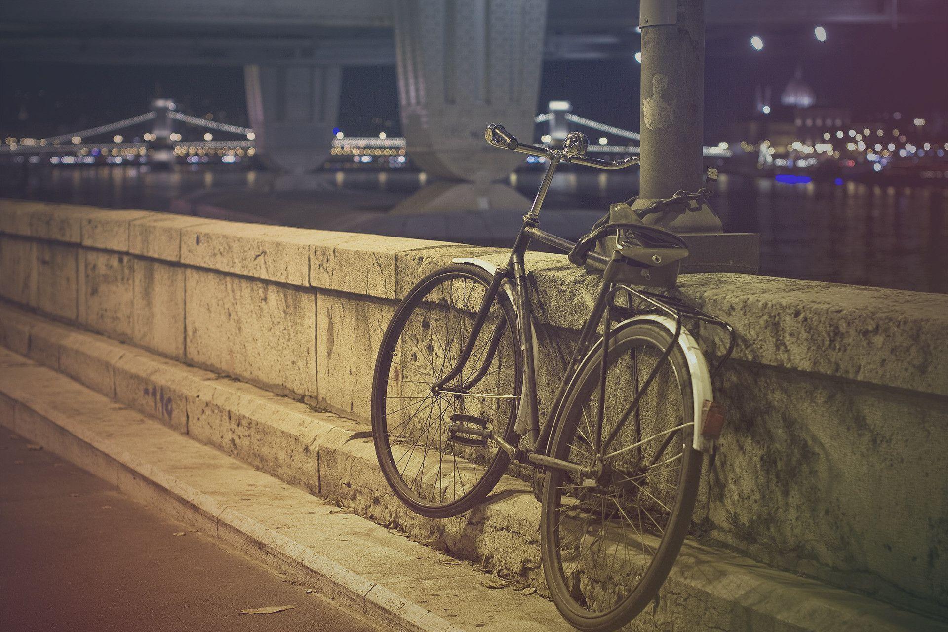 Download wallpaper bicycle, Indie, curb, indie free desktop