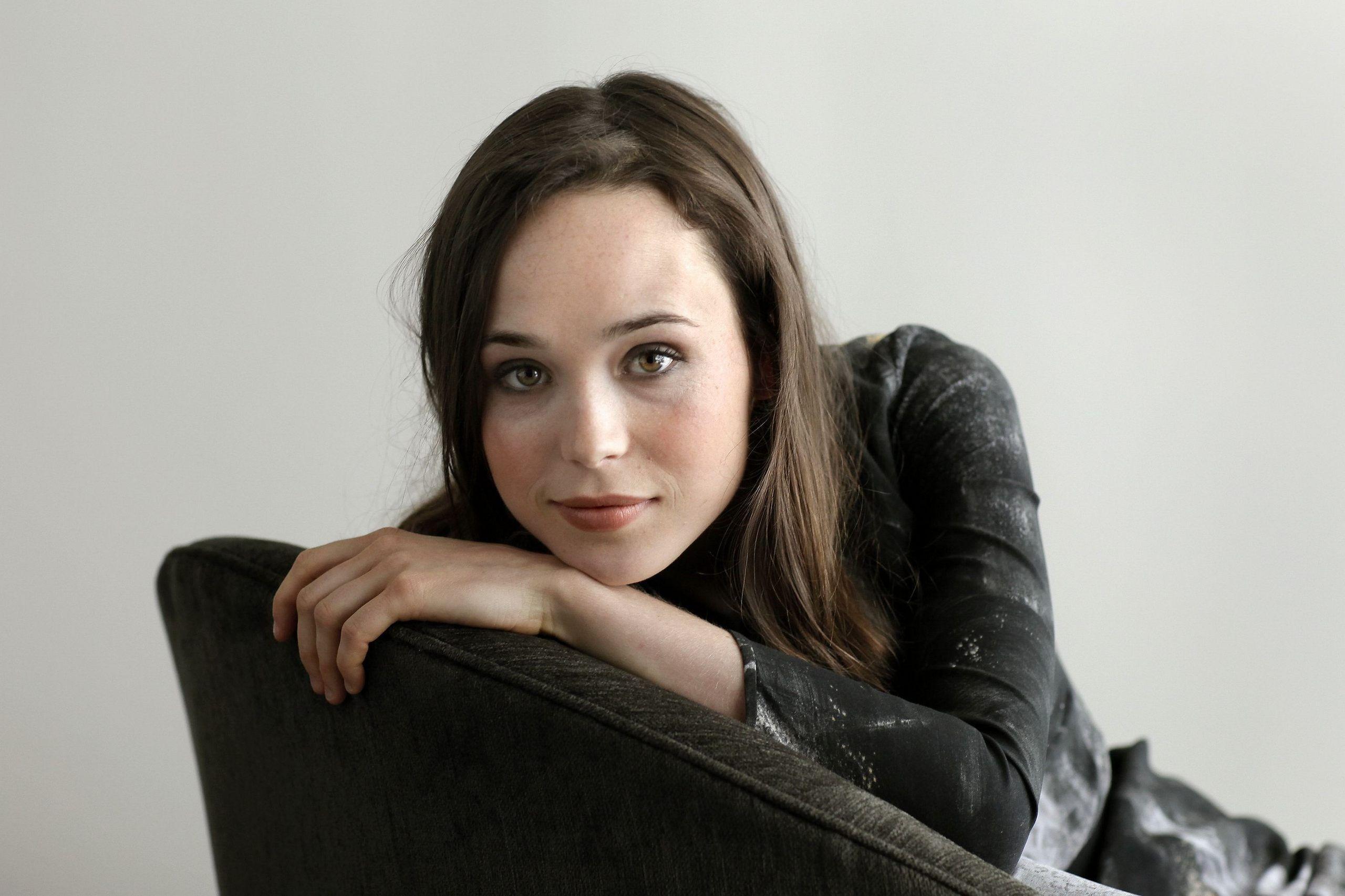 Ellen Page Wallpapers Hd Wallpaper Cave