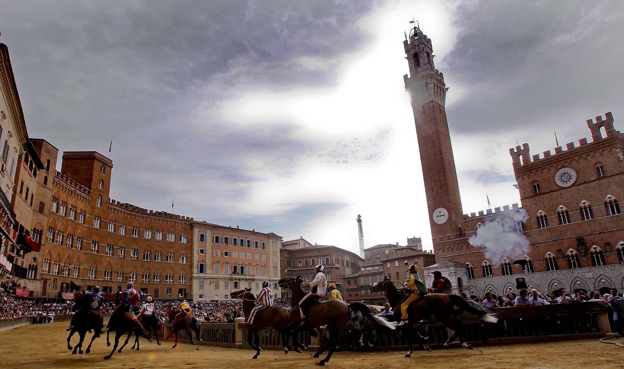 Medieval horse race in Siena, Italy wallpaper and image