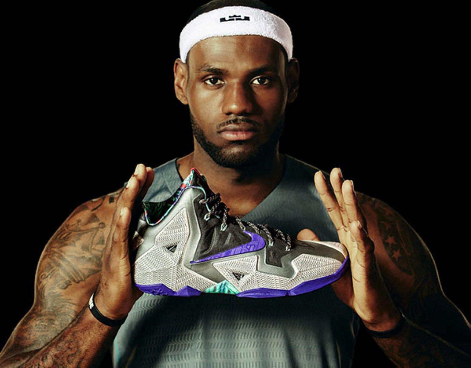 LeBron James Shoes Nike Sport Wallpaper HD