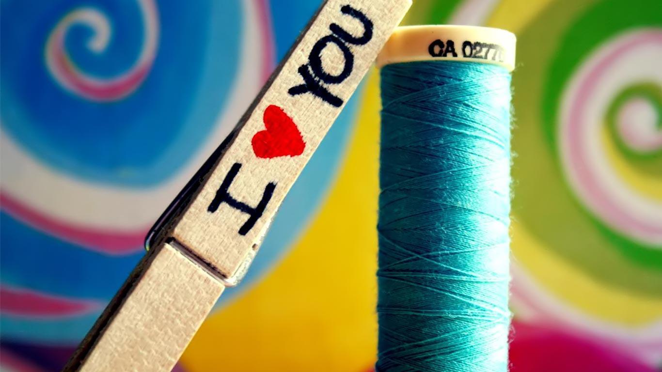 Desktop Wallpaper · Gallery · HD Notebook · Love lapx768