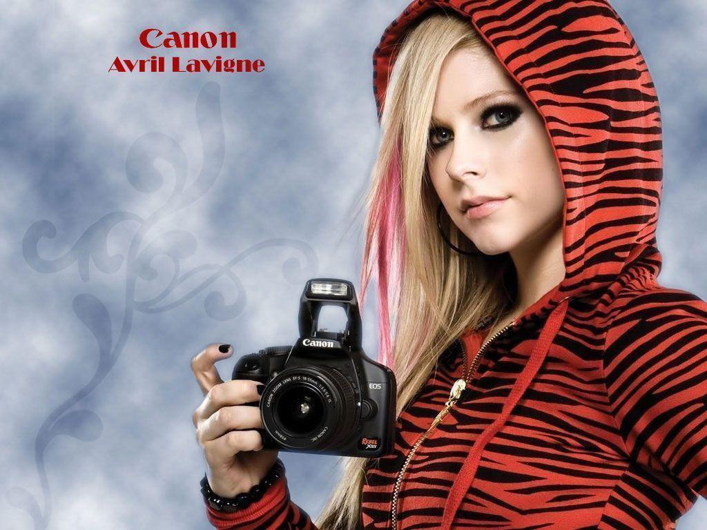 Beautiful Avril Lavigne Image 03. hdwallpaper