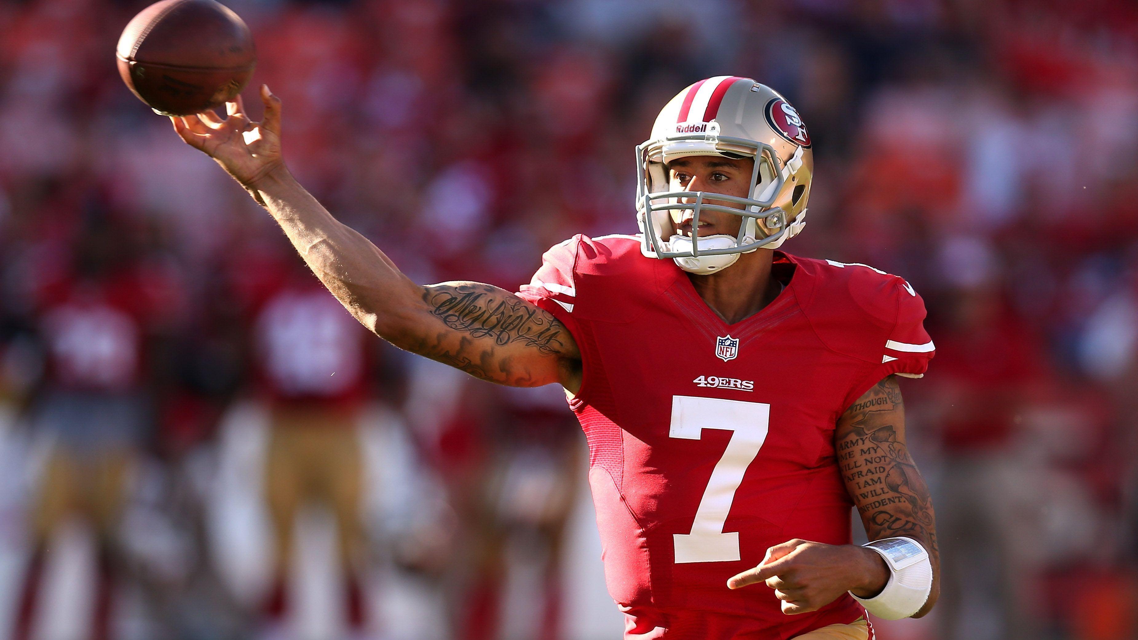 Say What? NFL Scouts Would Take Derek Carr Over Colin Kaepernick