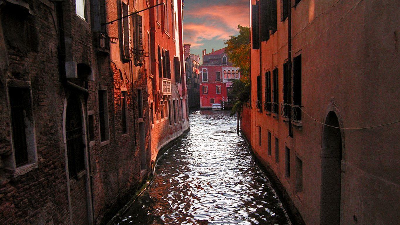 Venice Italy 1366x768 wallpaper