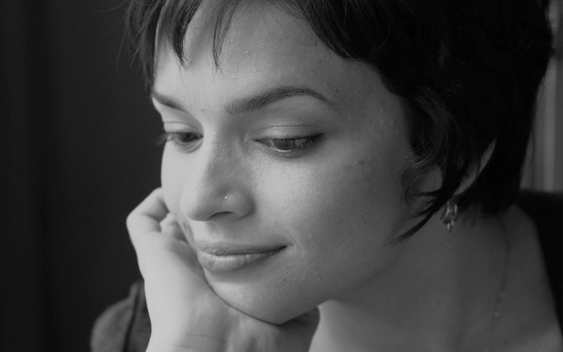 Norah Jones Randomizer widescreen wallpaper for your desktop