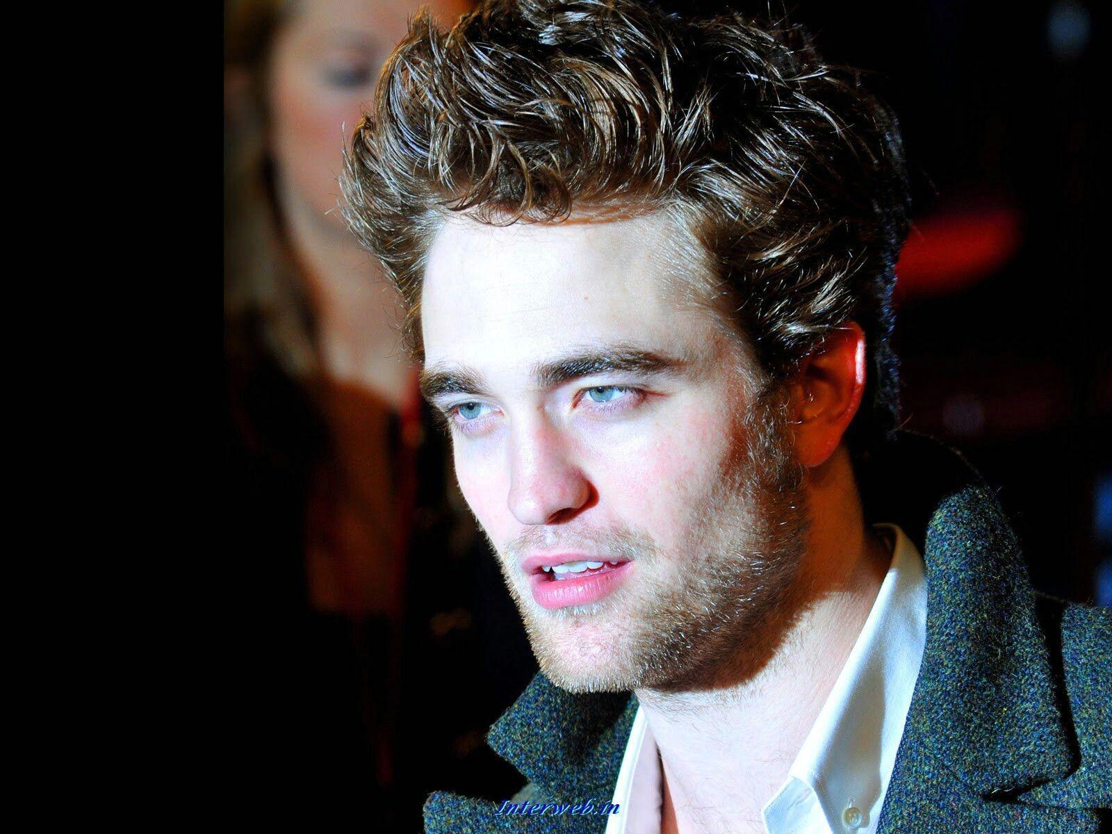 Robert Pattinson