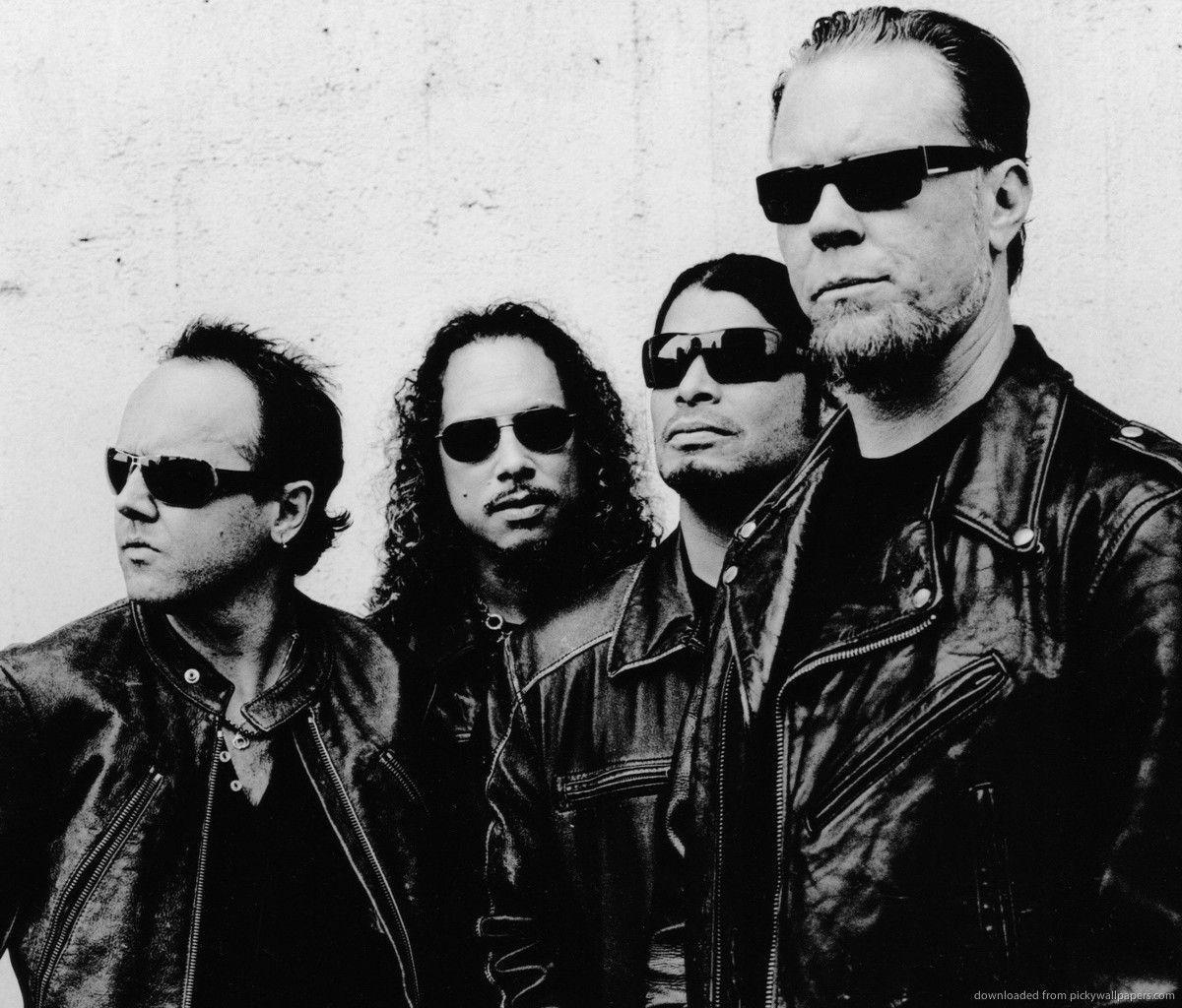 Download Metallica Black And White Photo Wallpaper For Samsung