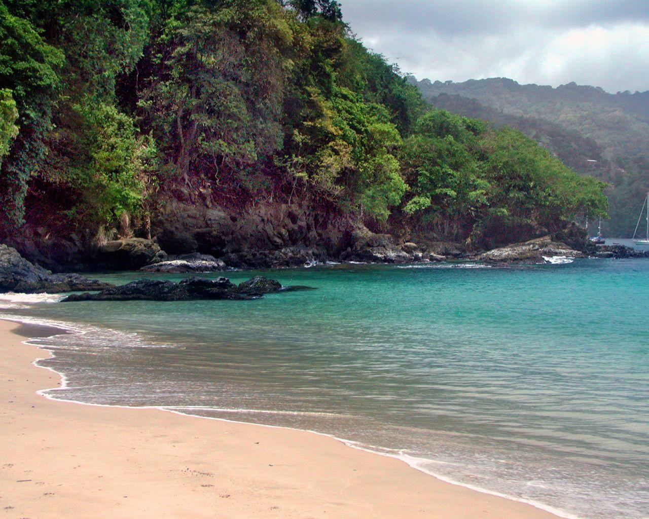 most wonderful and paradise Tropical island beach 1280×1024