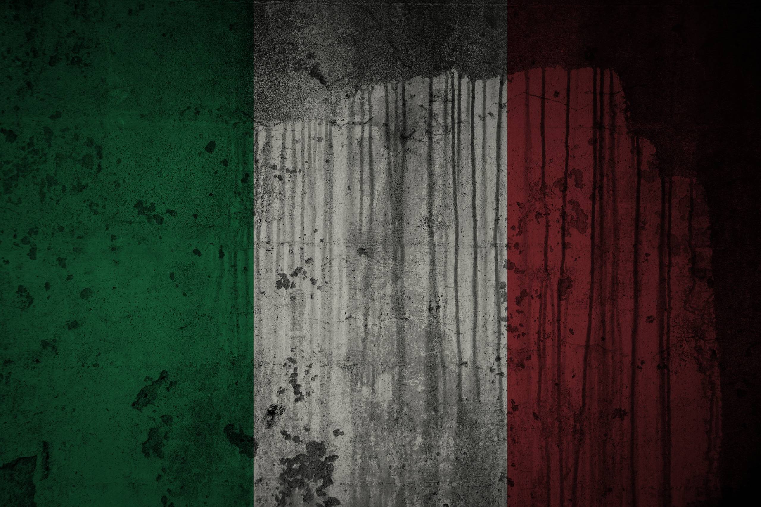 Grunge Italian Flag Wallpaper HD