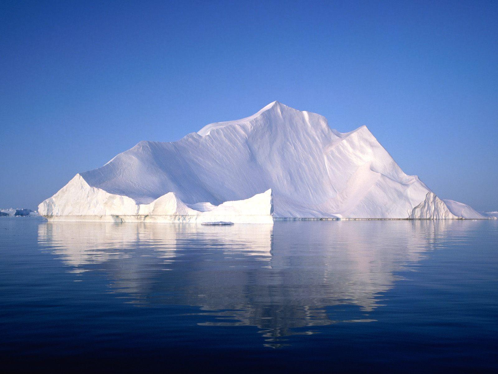 Through the icebergs free desktop background wallpaper image
