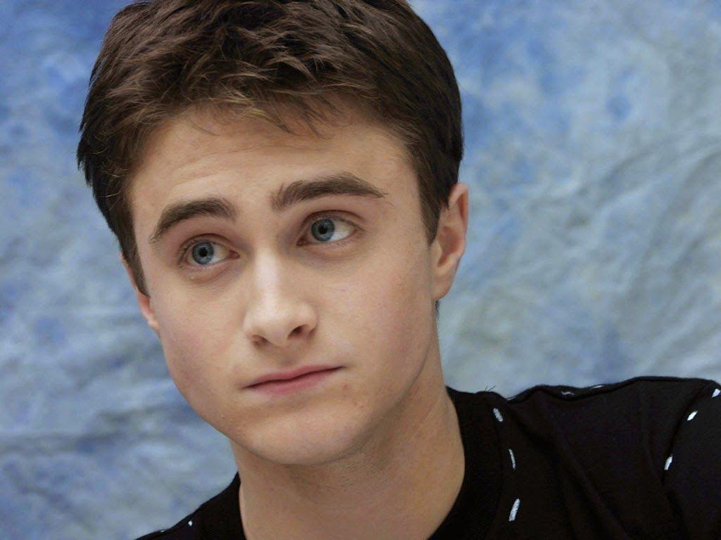 Daniel Radcliffe Can&;t Deal With Crying Fans