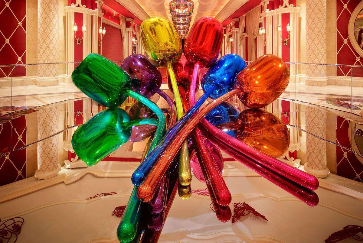 Jeff Koons&;s $33.6 Million “Tulips” Sculputure at Wynn Las Vegas