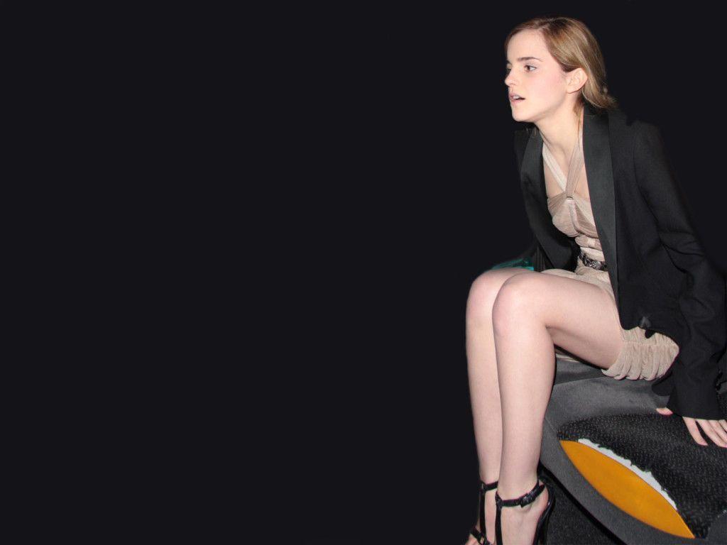 Stunning Emma Watson Legs