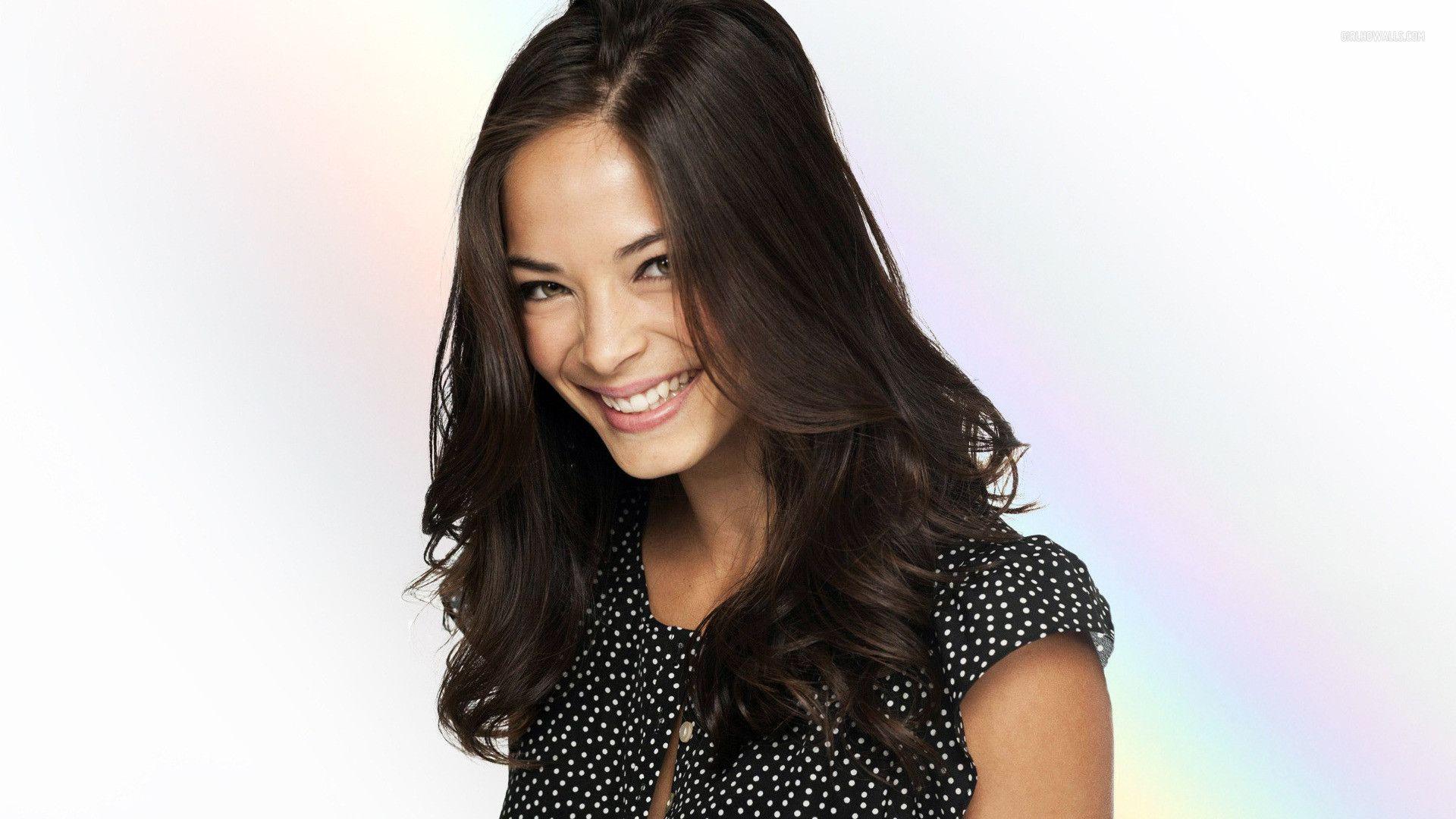 Kristin Kreuk wallpaper #