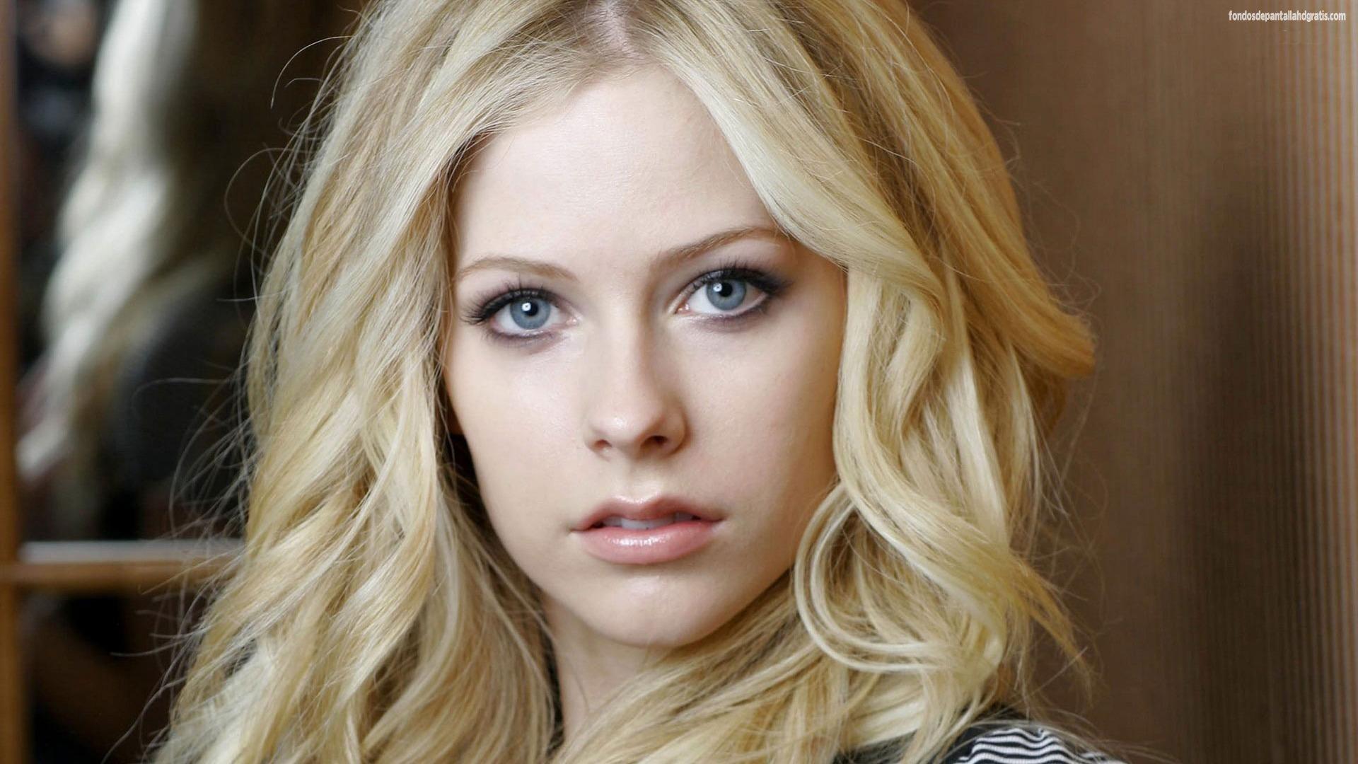 Avril Lavigne HD Celebrity Wallpaper