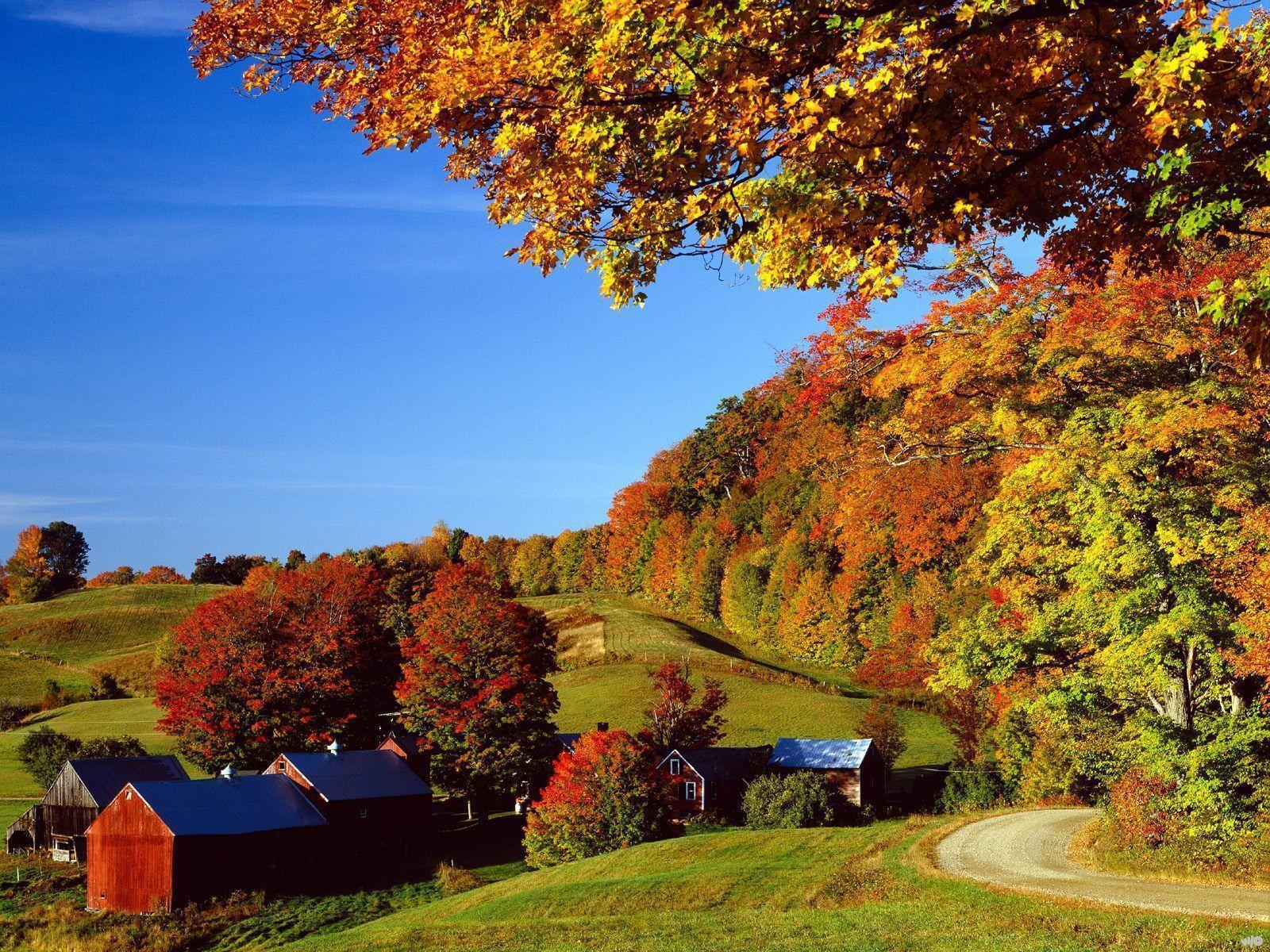 Woodstock in autumn Vermont free desktop background