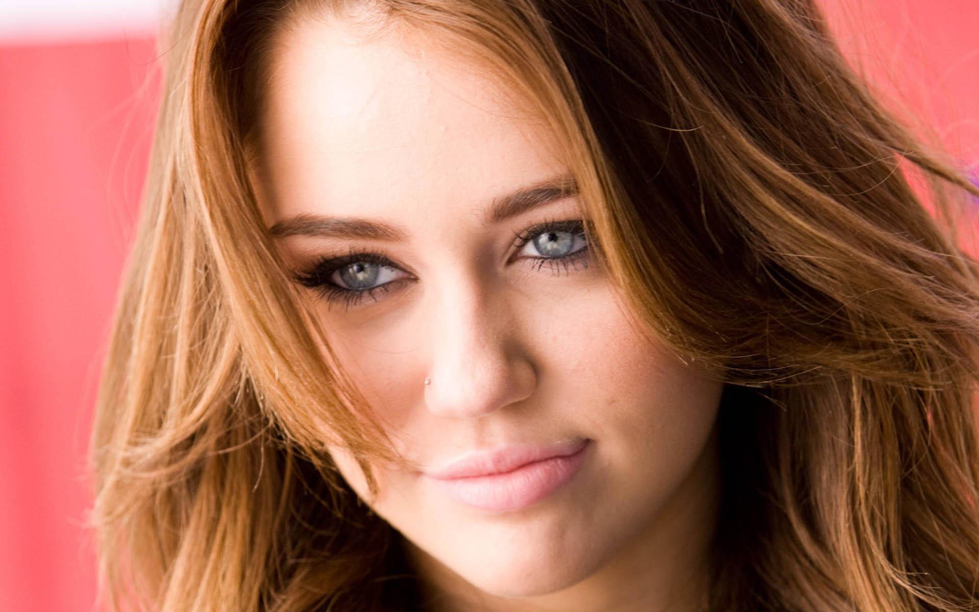 Miley Cyrus Wallpaper Cool Photo