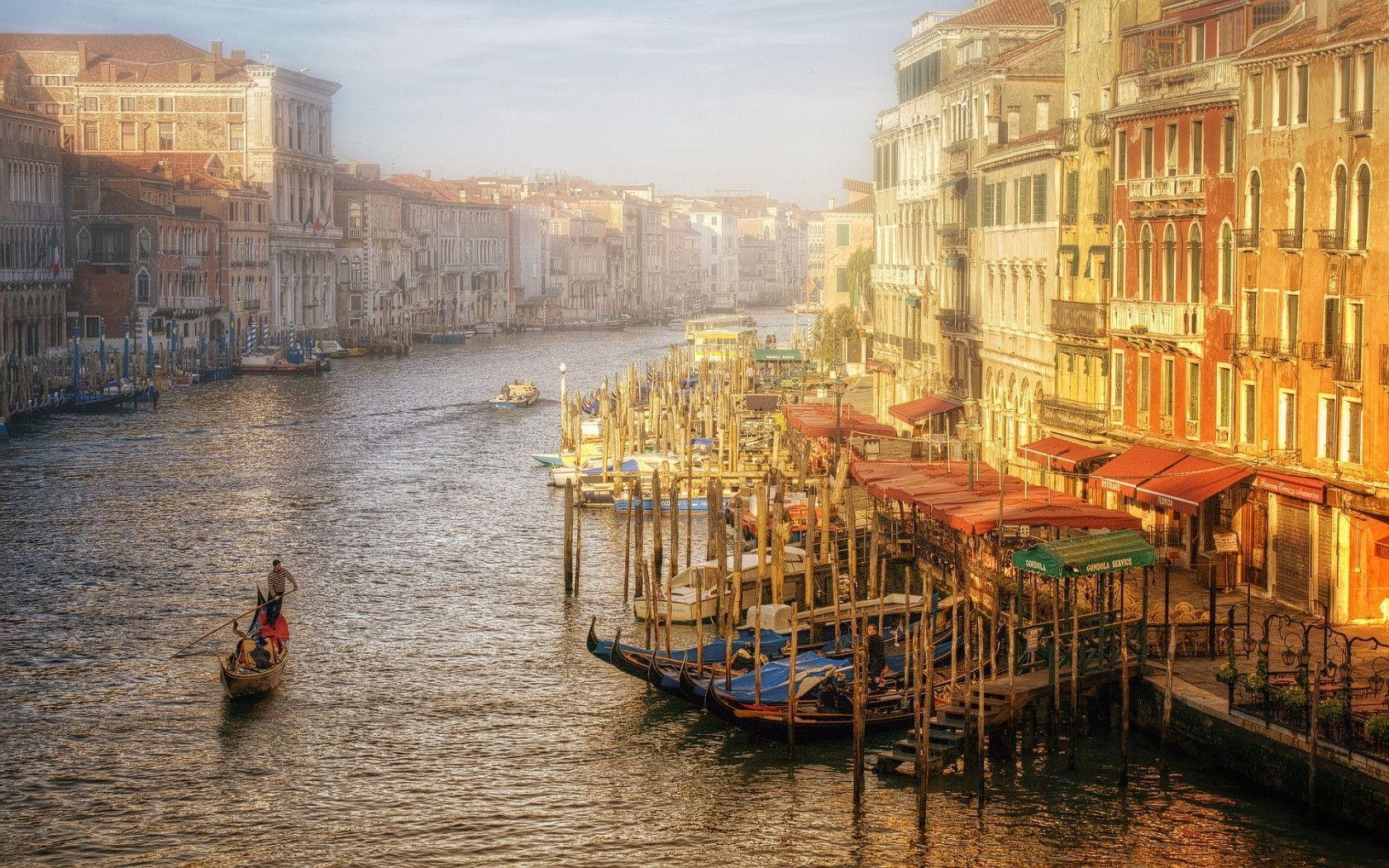 Venice italy sunrise Wallpaper