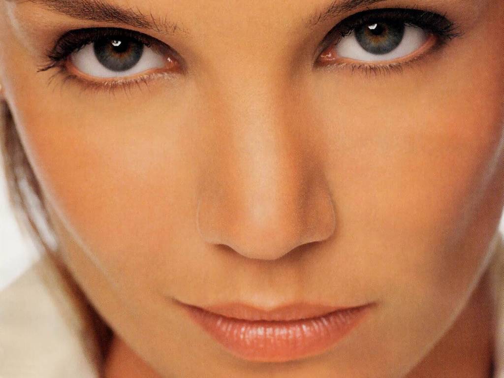 Katie Holmes Holmes Wallpaper