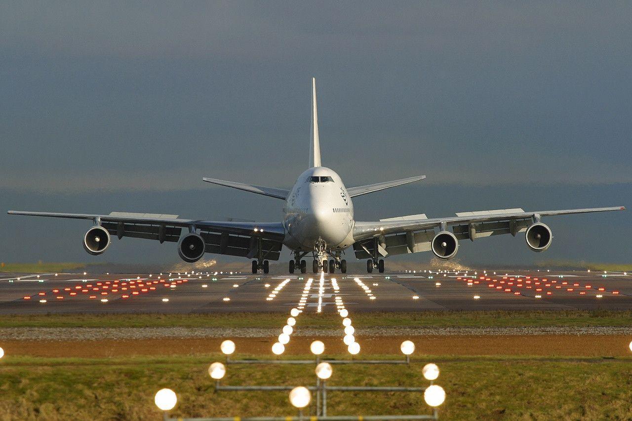 Boeing 747 300 Taxiing On Runway Set To Takeoff Aircraft Wallpaper