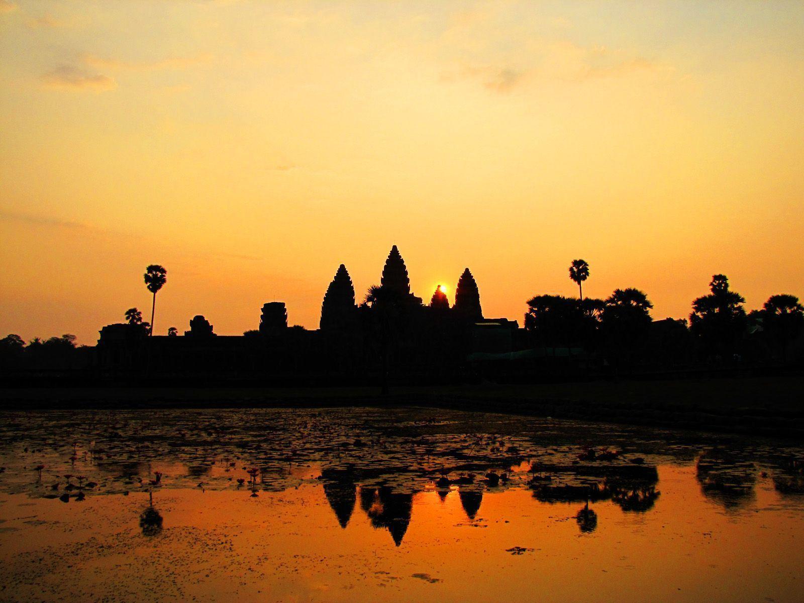 Angkor Wat Sunrise At Cambodia Free Wallpaper
