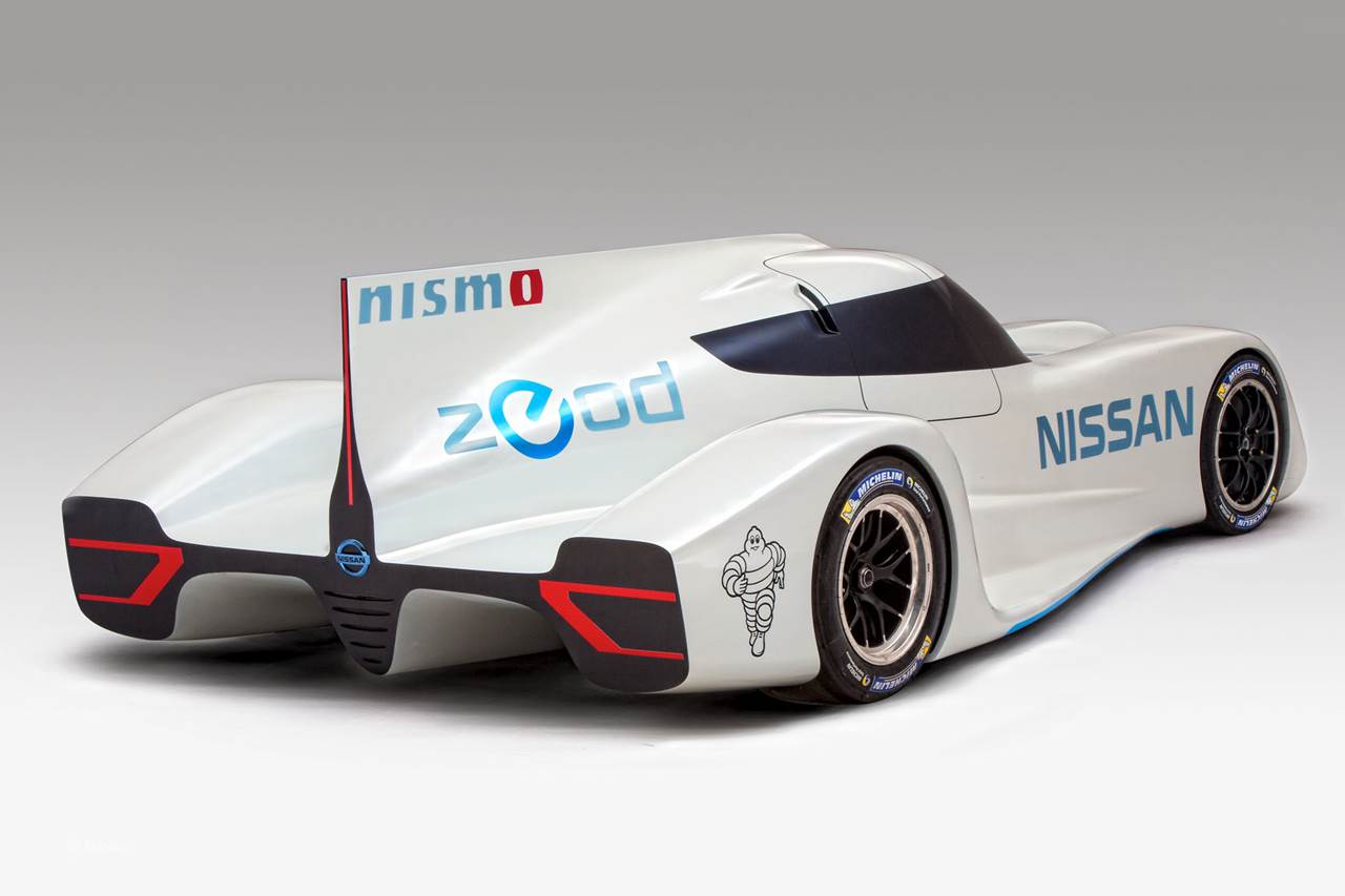 World Fastest Nissan ZEOD RC Electric Car Wallpaper
