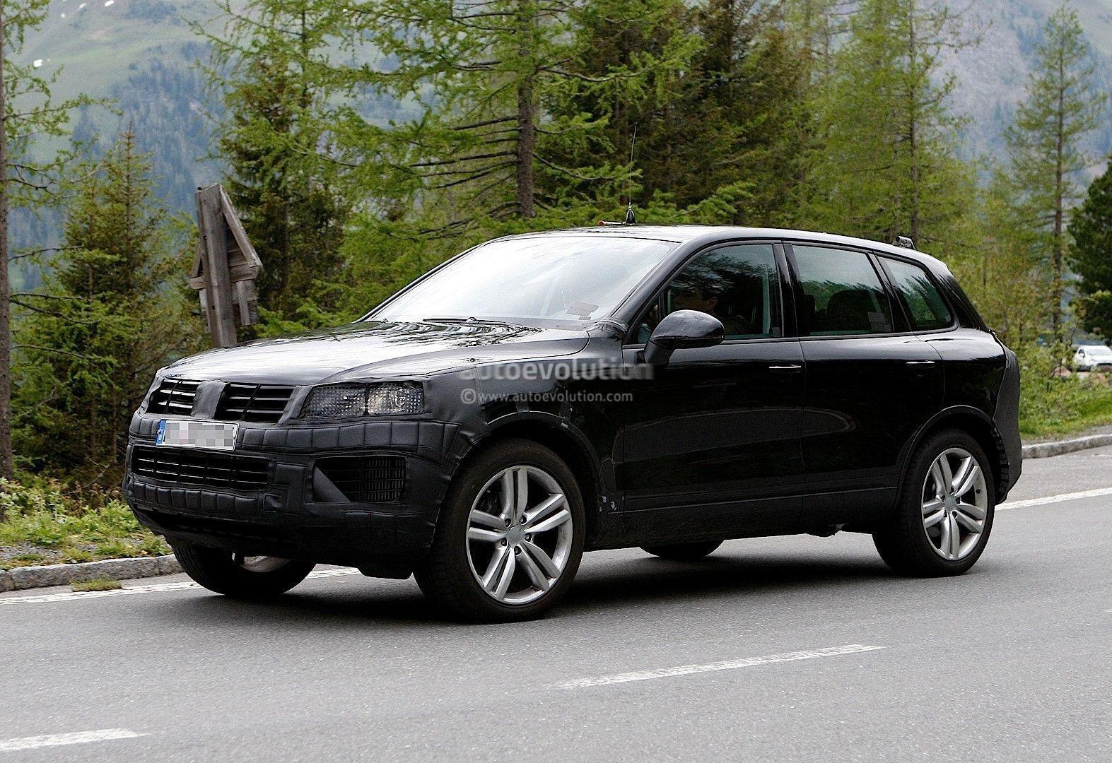 Volkswagen Touareg Facelift High Resolution Wallpaper
