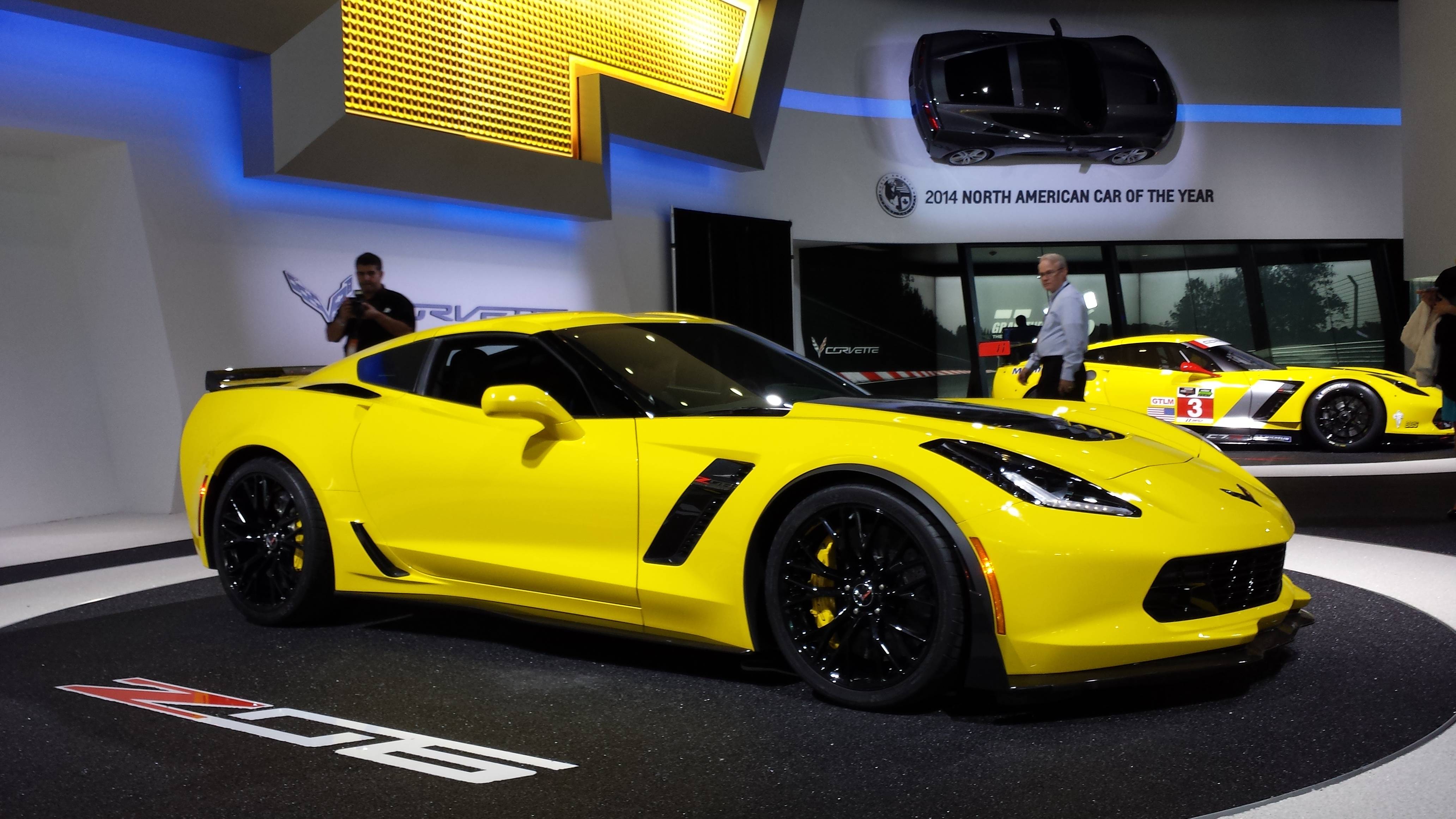 Corvette Stingray Z06 High Quality Wallpaper Download