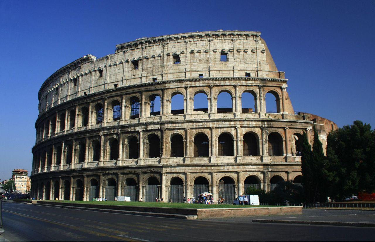 Romecity Italy Tourism Colosseum Wallpaper