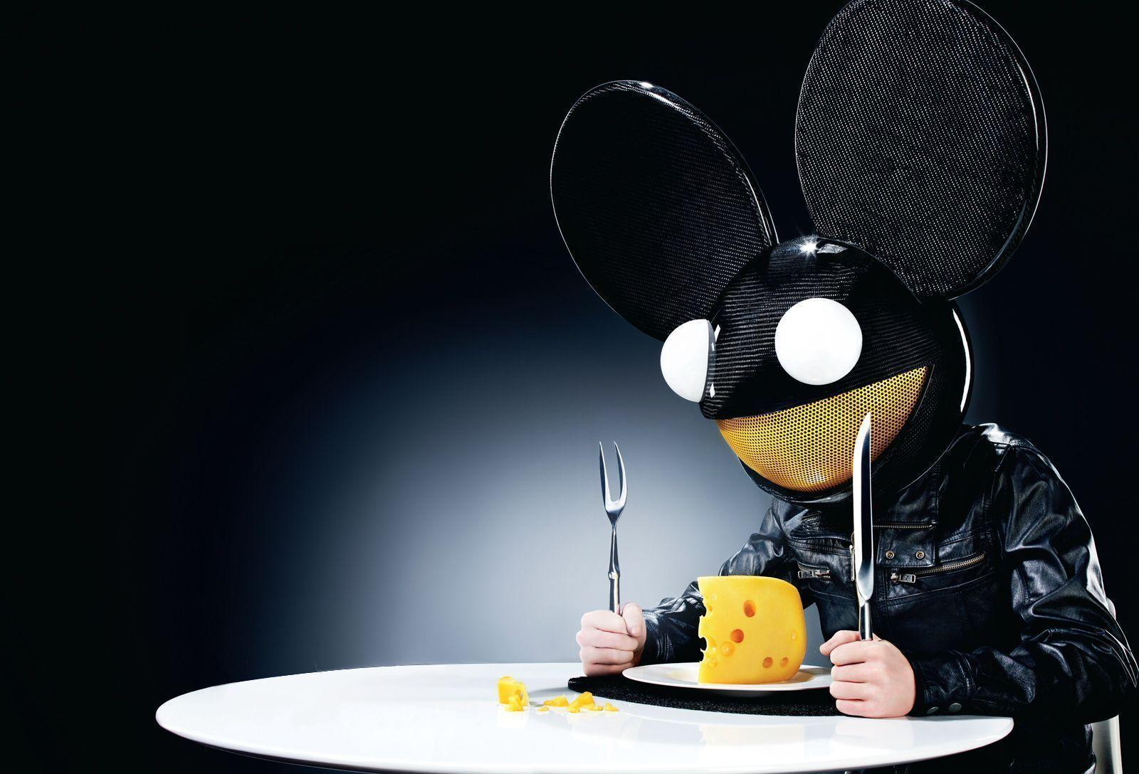 Mouse & Cheese Computer Wallpaper, Desktop Background 1600x1088