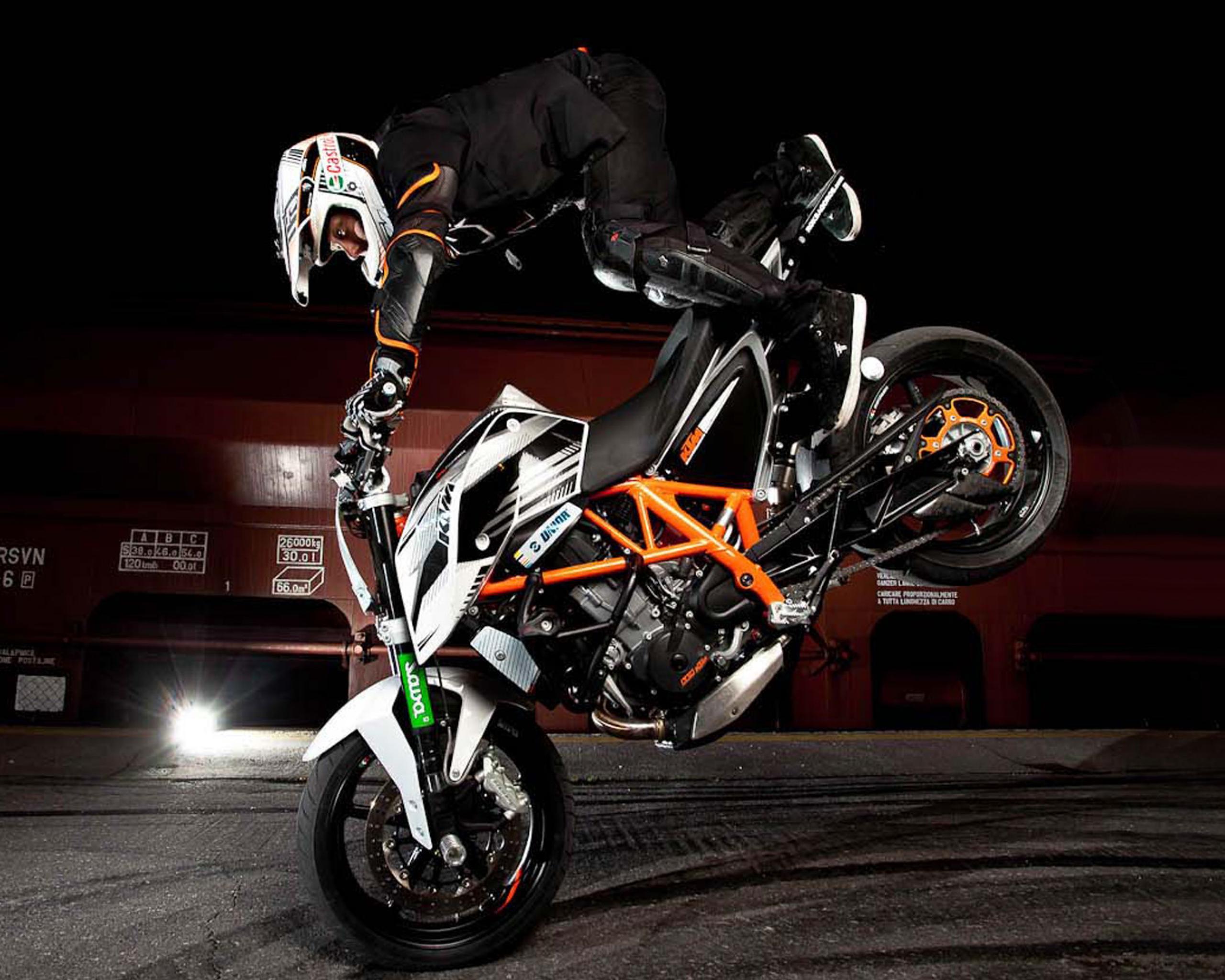 HD Image Bike Rok Bagoros Ktm Duke Stunt Wallpaper, HQ Background