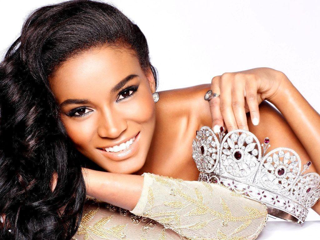 Leila Lopes_Miss Universe 2011 Universe Wallpaper 33115819