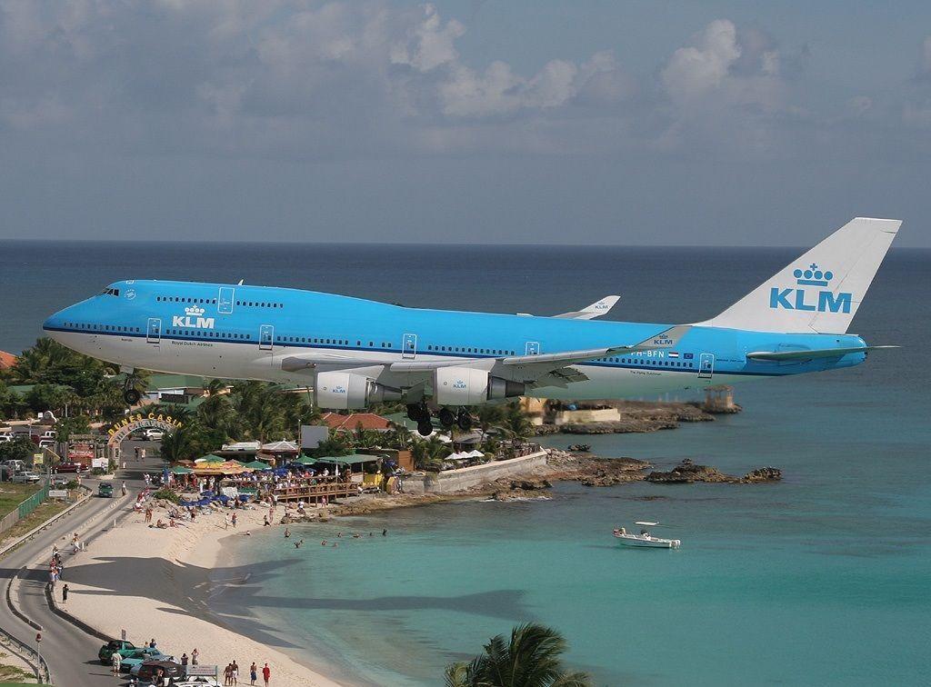Boeing 747 400 Of KLM The Royal Dutch Airlines Close Over Beach