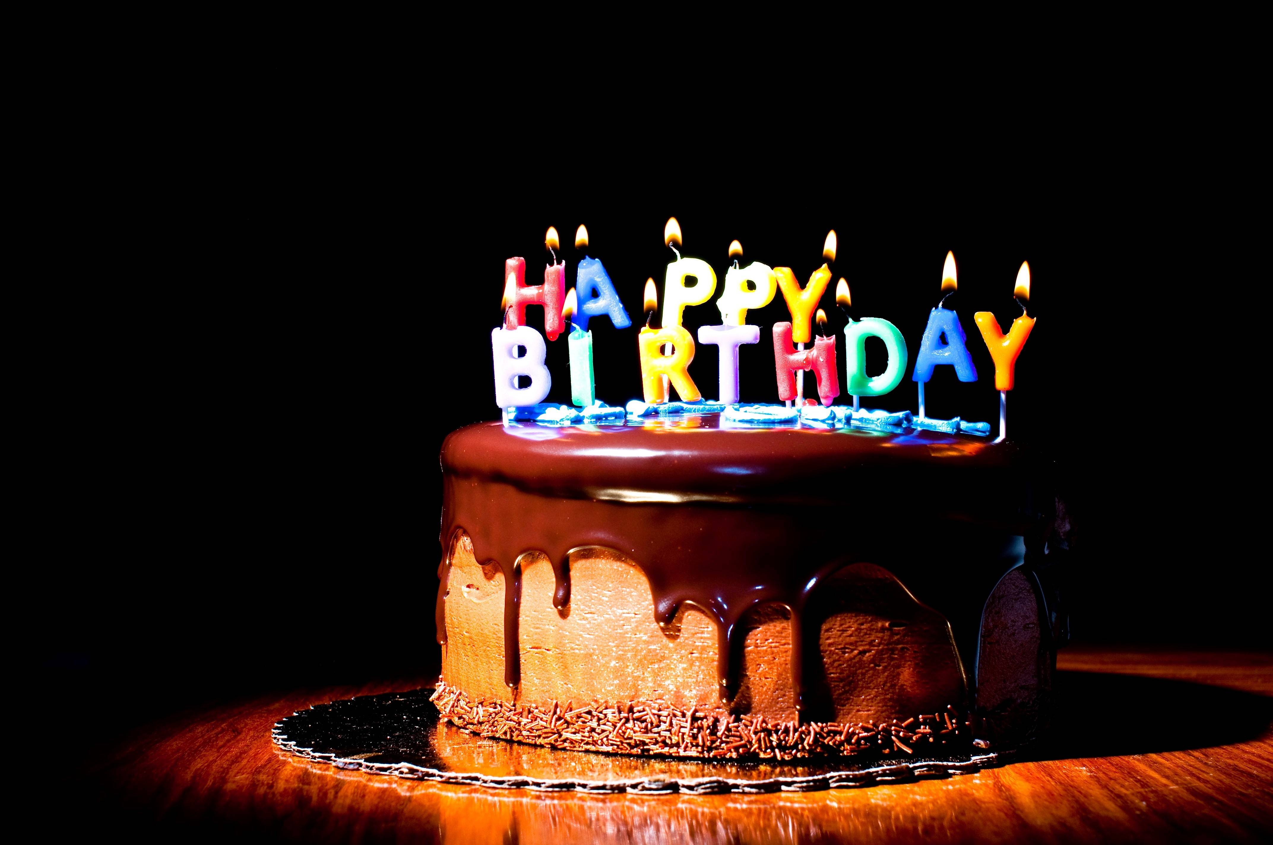 Happy Birthday Wish on Cake Wallpaper for Desktop PC
