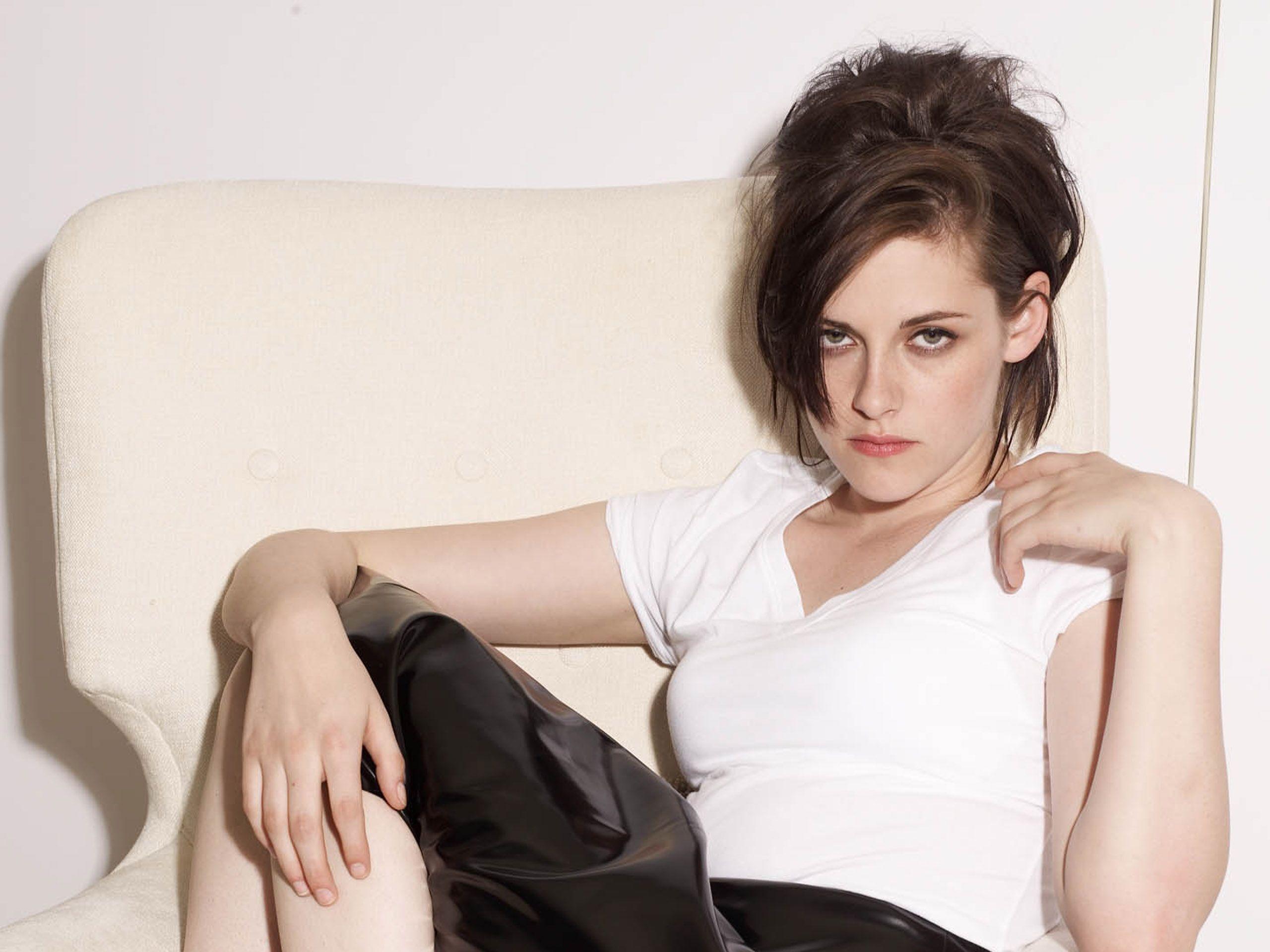 Kristen Stewart HD Wallpaper