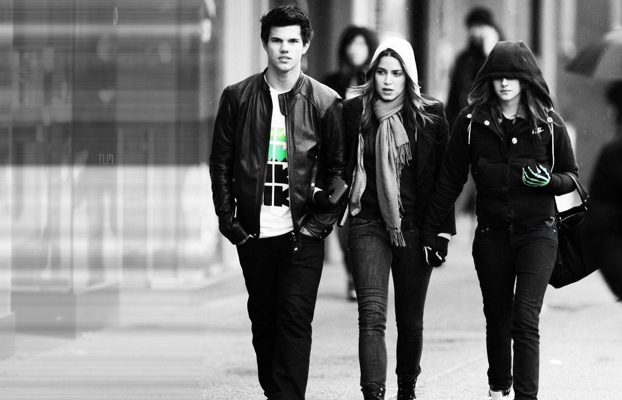 Taylor Lautner Black Photo