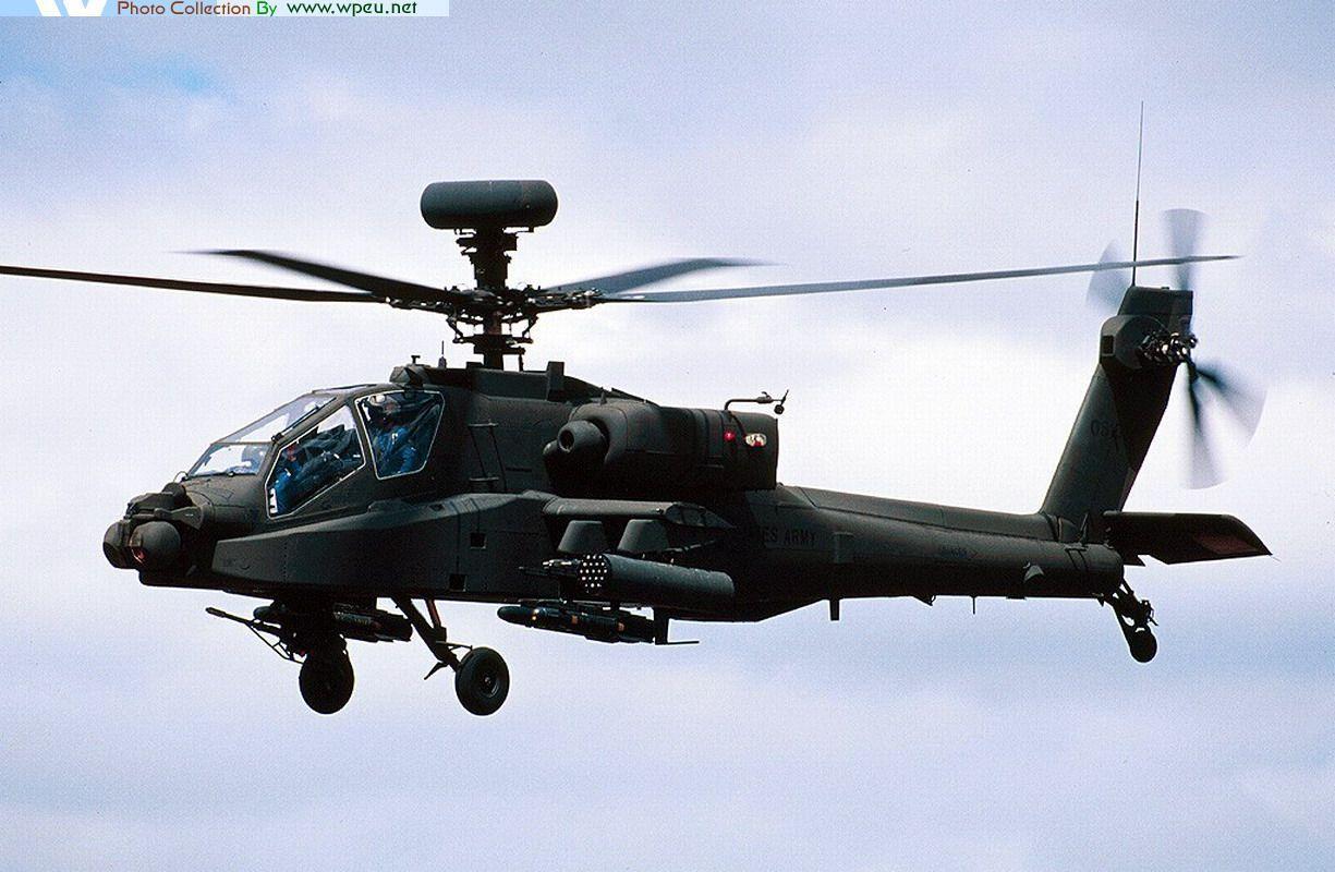 Download AH64 Apache Helicopters Wallpaper 1225x800