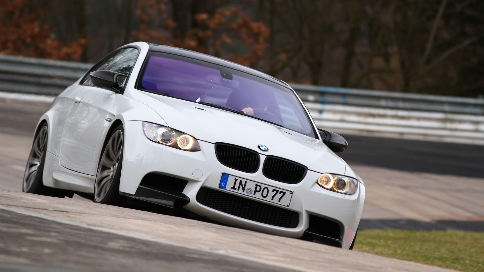 Your Ridiculously Cool BMW M3 Wallpaper Is Here