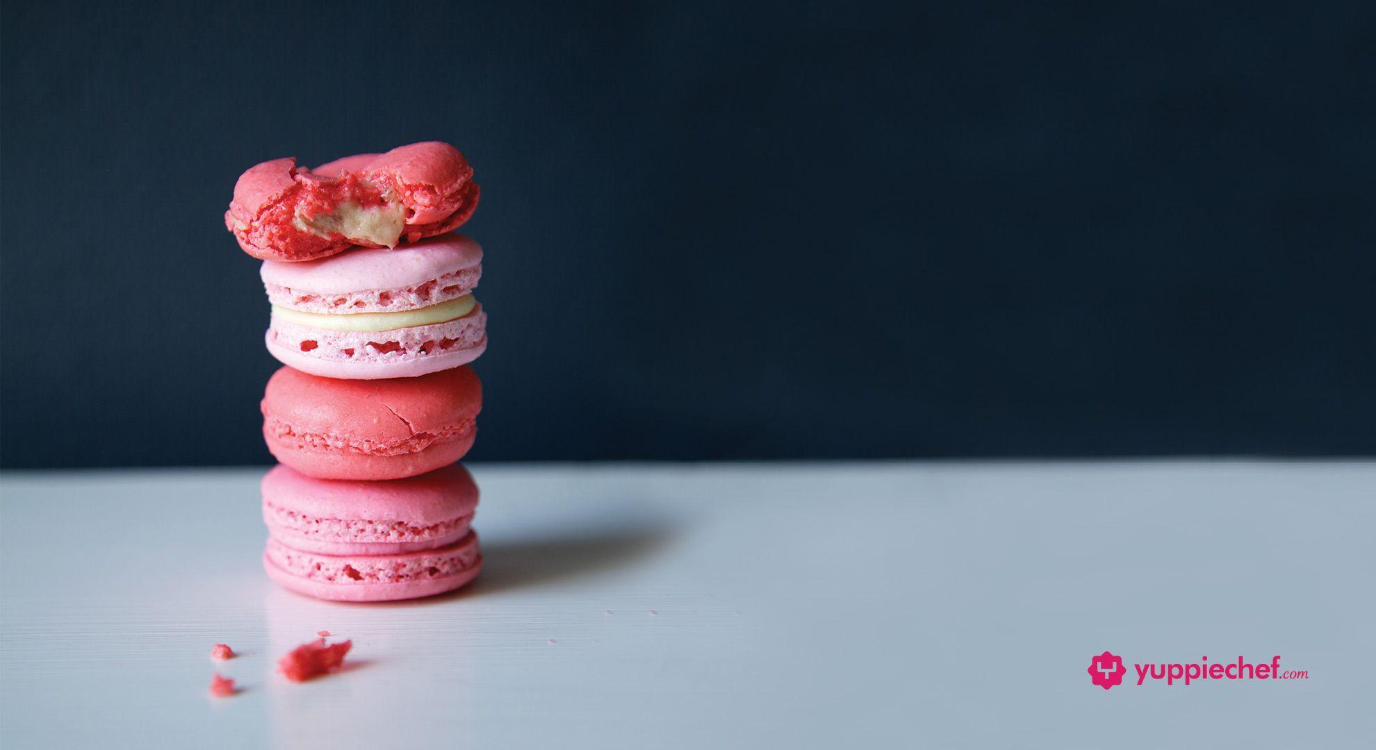 Mad for macarons? Free wallpaper for August