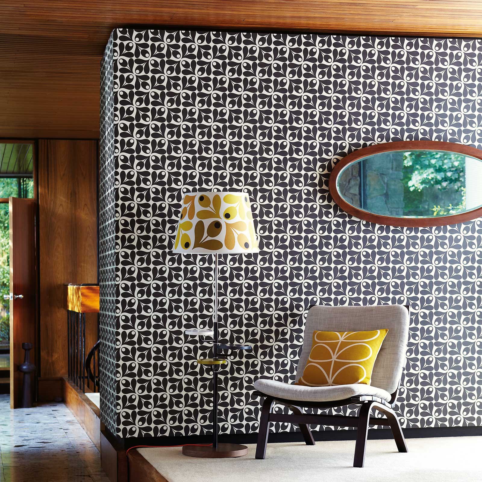 Orla Kiely. UK. House. Wallpaper. Small Acorn Cup Wallpaper